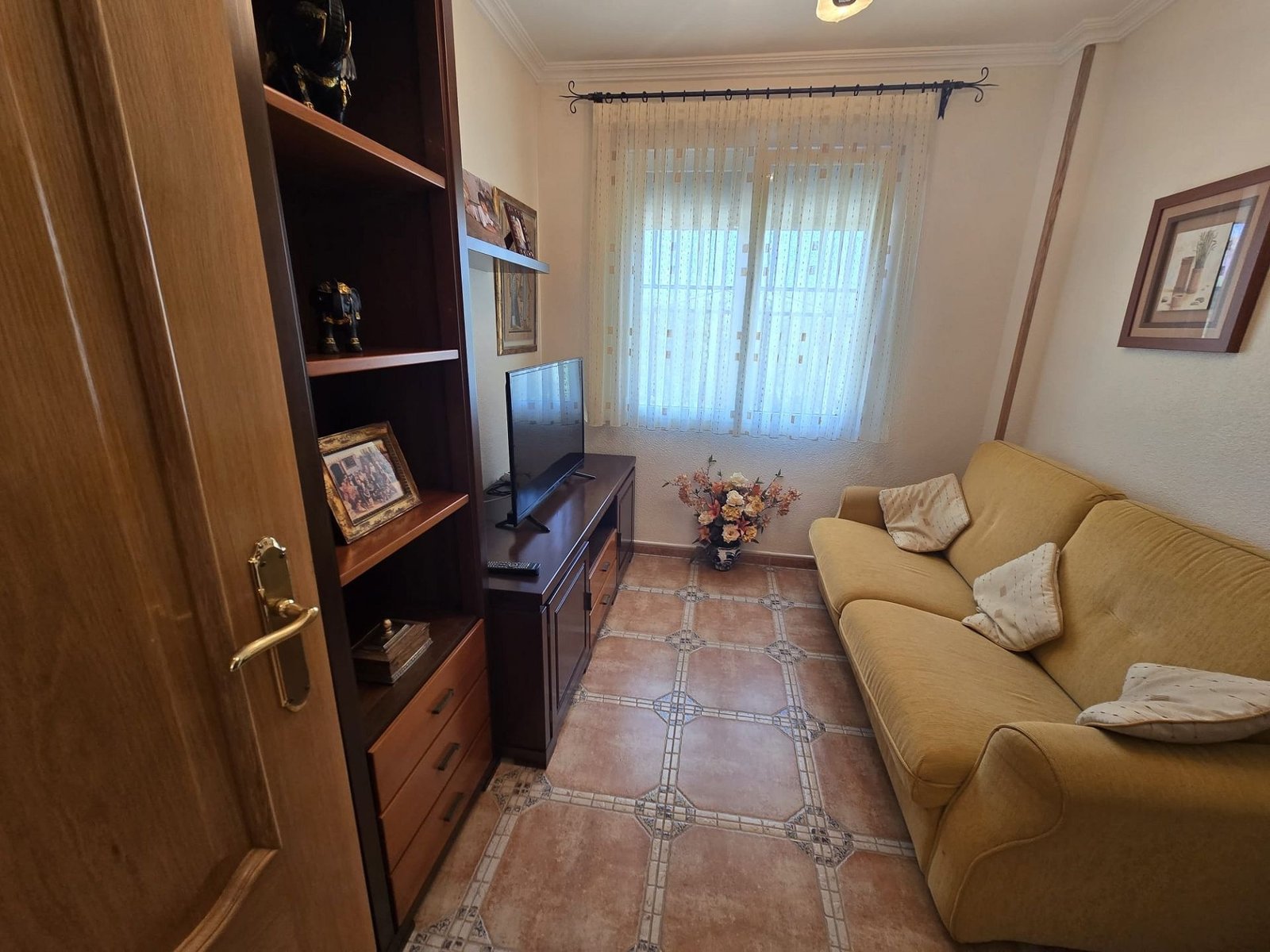 4 Bedroom 3 Bathroom Detached Villa in Villena - Caza De Casa