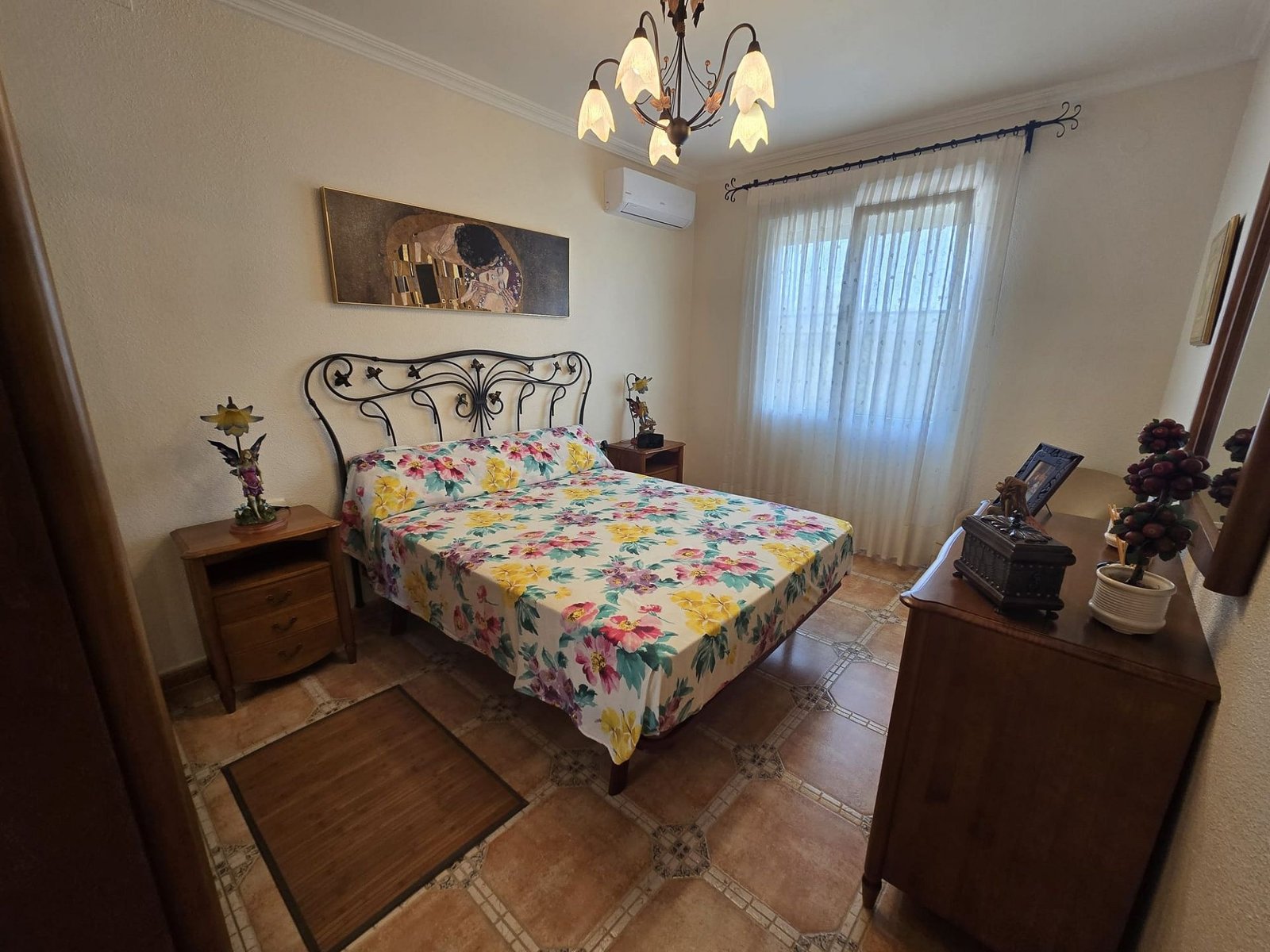 4 Bedroom 3 Bathroom Detached Villa in Villena - Caza De Casa