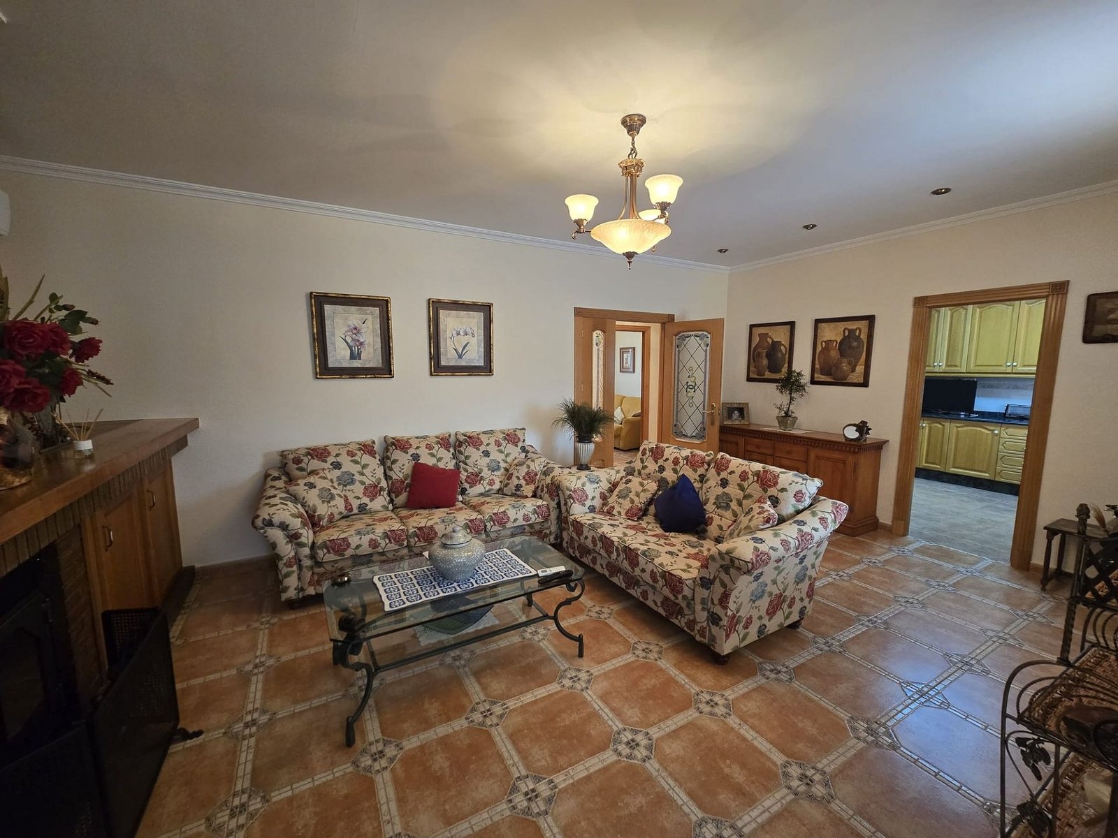 4 Bedroom 3 Bathroom Detached Villa in Villena - Caza De Casa