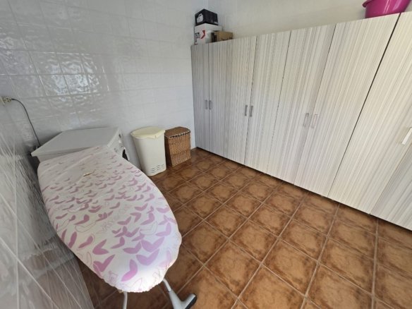 4 Bedroom 3 Bathroom Detached Villa in Villena - Caza De Casa