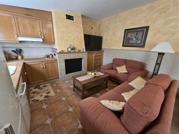 4 Bedroom 3 Bathroom Detached Villa in Villena - Caza De Casa
