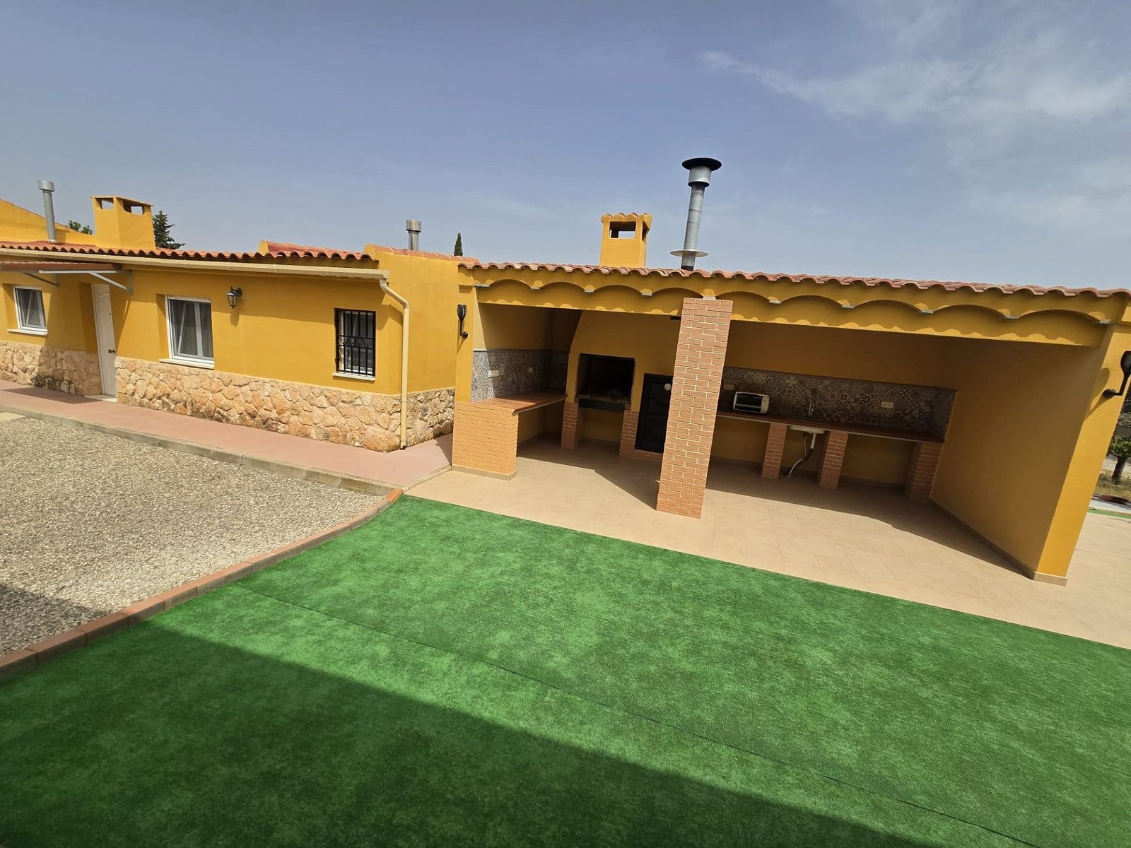 4 Bedroom 3 Bathroom Detached Villa in Villena - Caza De Casa