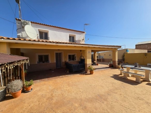 4 Bedroom 2 Bathroom Detached Villa in Raspay-Murcia - Caza De Casa