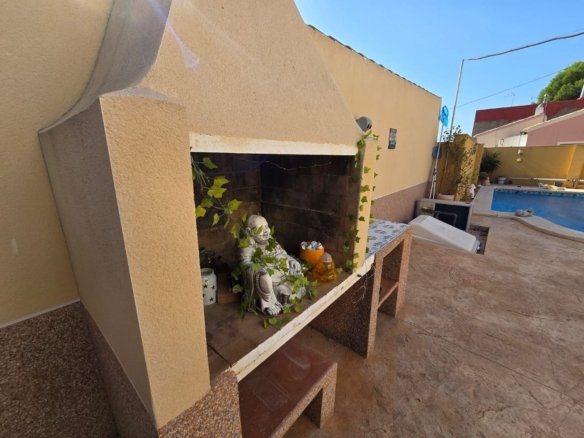 4 Bedroom 2 Bathroom Detached Villa in Raspay-Murcia - Caza De Casa