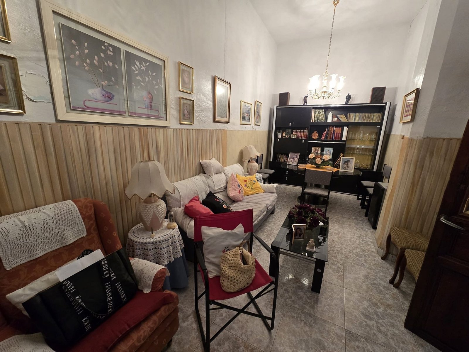 11 Bedroom 2 Bathroom Townhouse in Sax - Caza De Casa