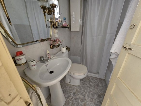 11 Bedroom 2 Bathroom Townhouse in Sax - Caza De Casa