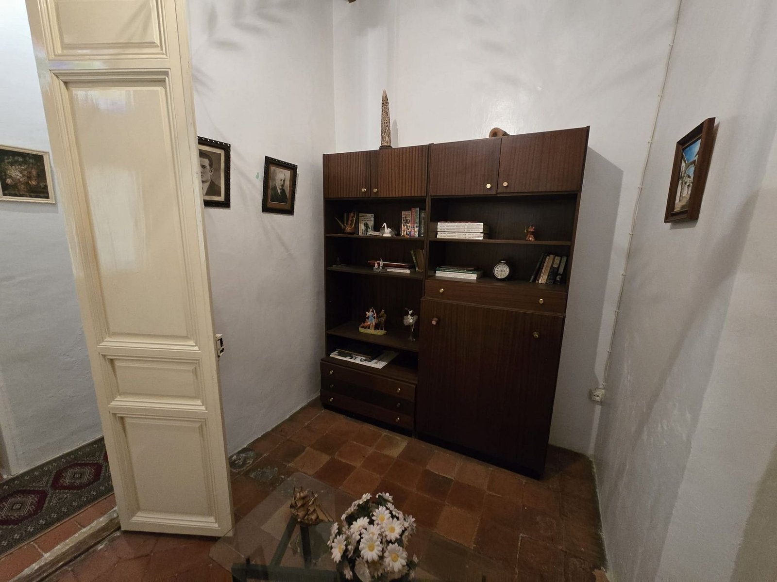 11 Bedroom 2 Bathroom Townhouse in Sax - Caza De Casa