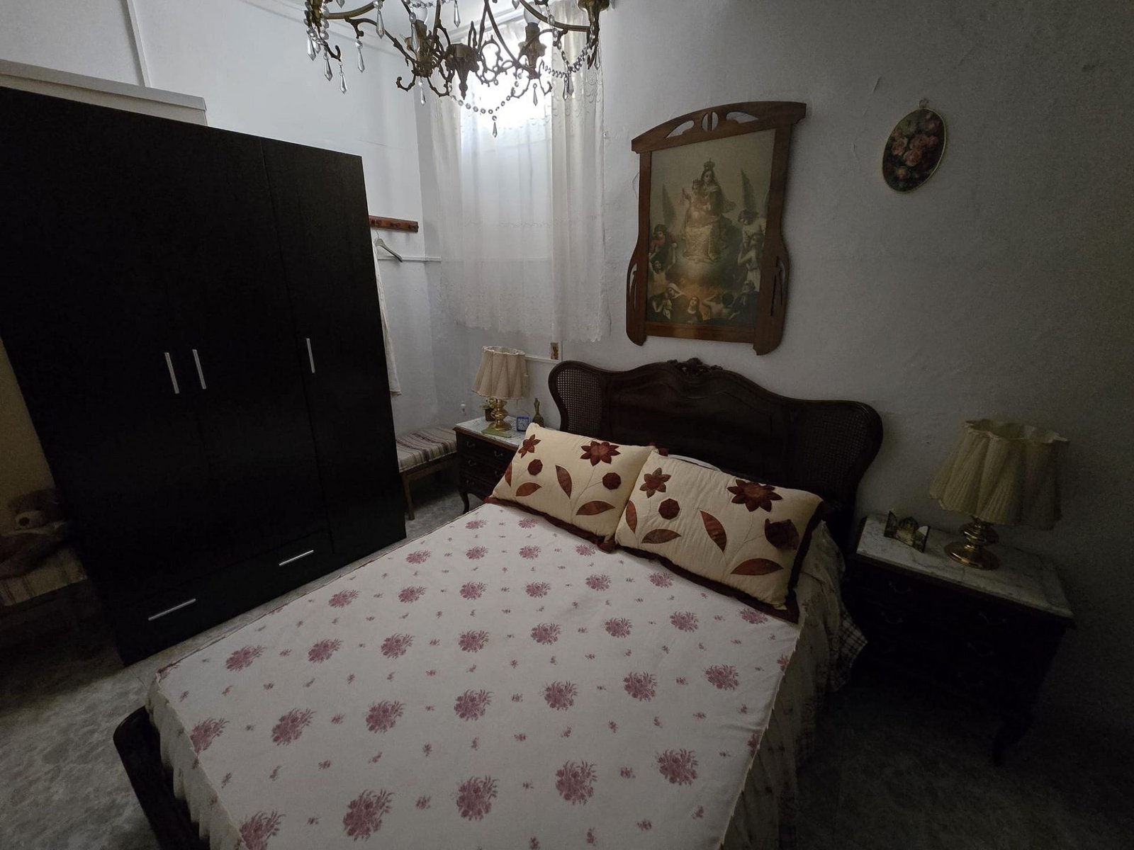 11 Bedroom 2 Bathroom Townhouse in Sax - Caza De Casa