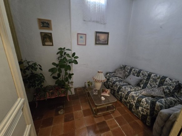 11 Bedroom 2 Bathroom Townhouse in Sax - Caza De Casa