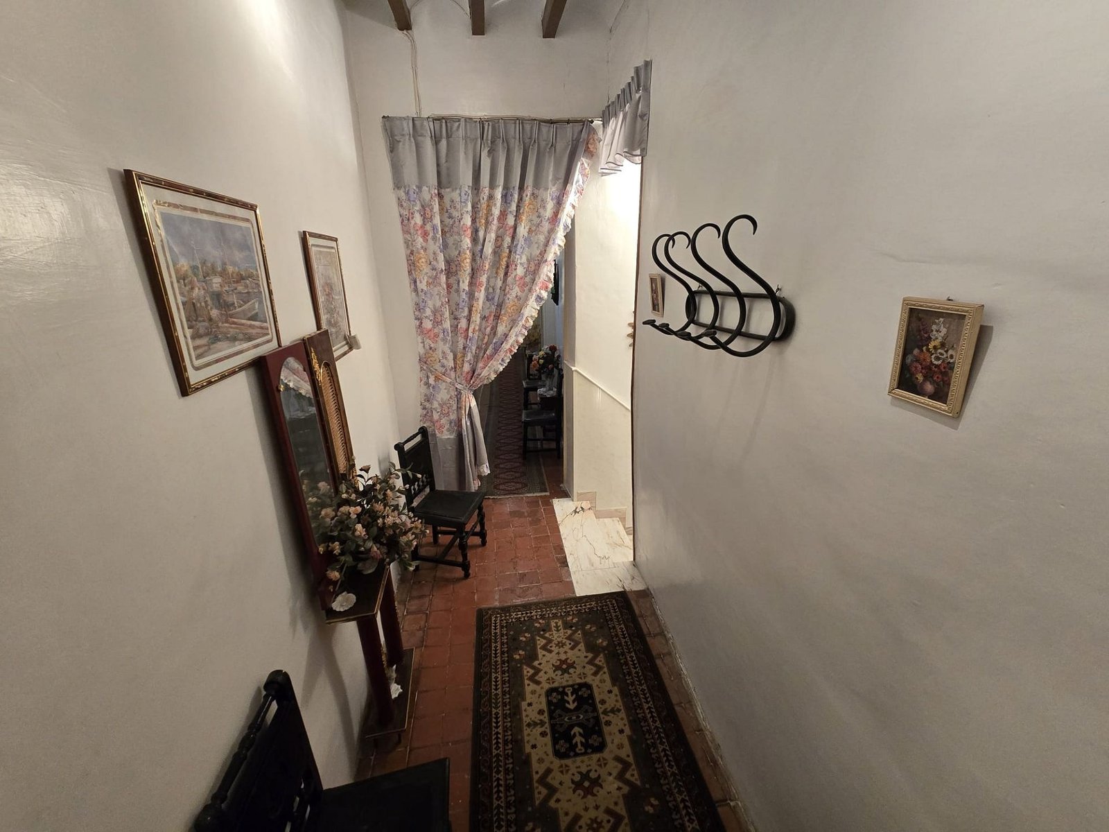 11 Bedroom 2 Bathroom Townhouse in Sax - Caza De Casa