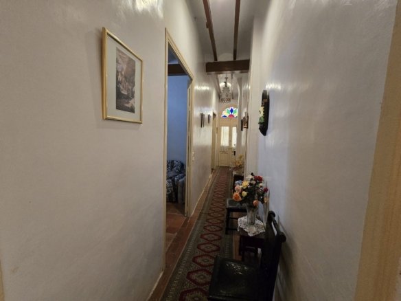 11 Bedroom 2 Bathroom Townhouse in Sax - Caza De Casa