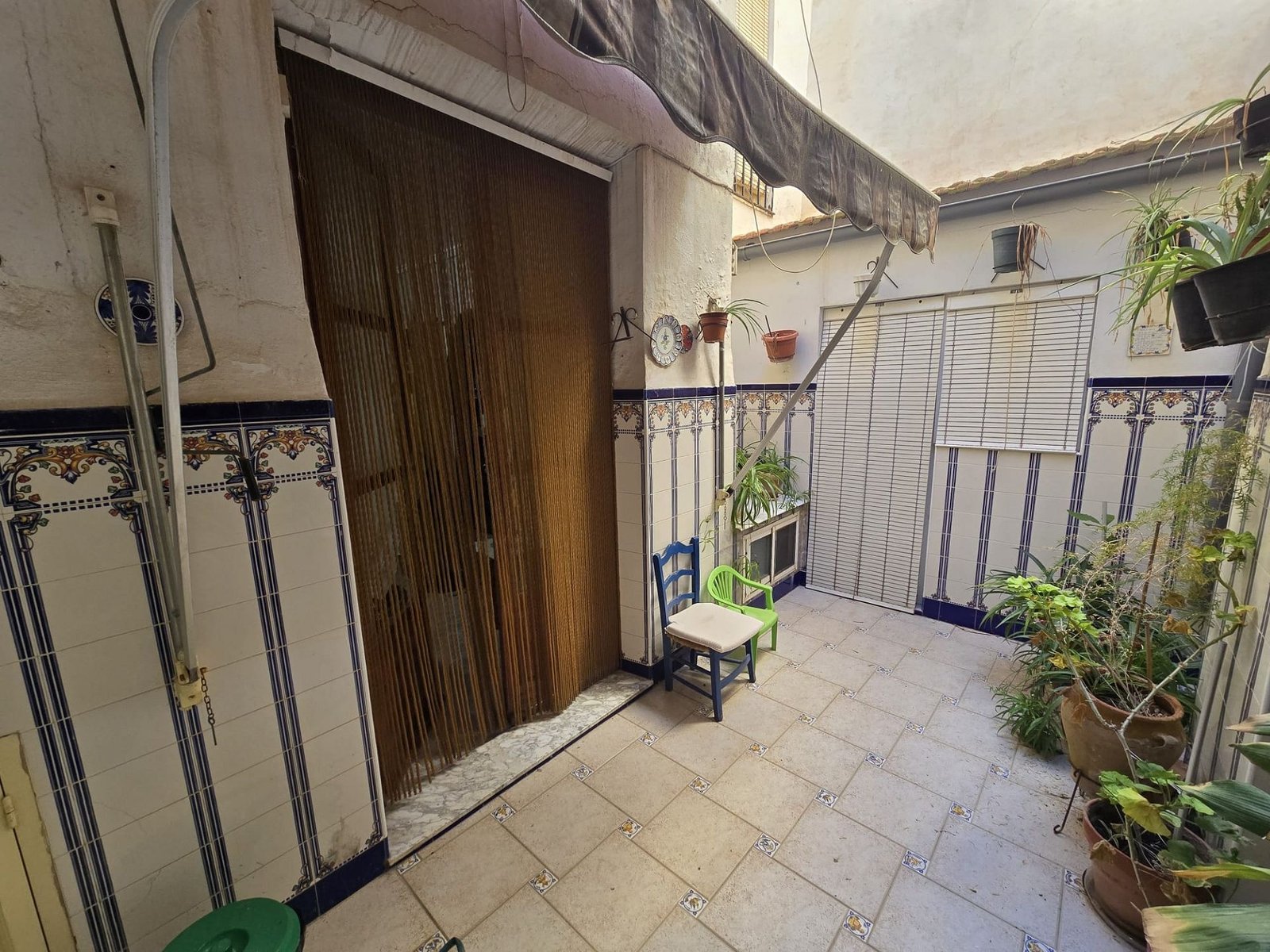 11 Bedroom 2 Bathroom Townhouse in Sax - Caza De Casa