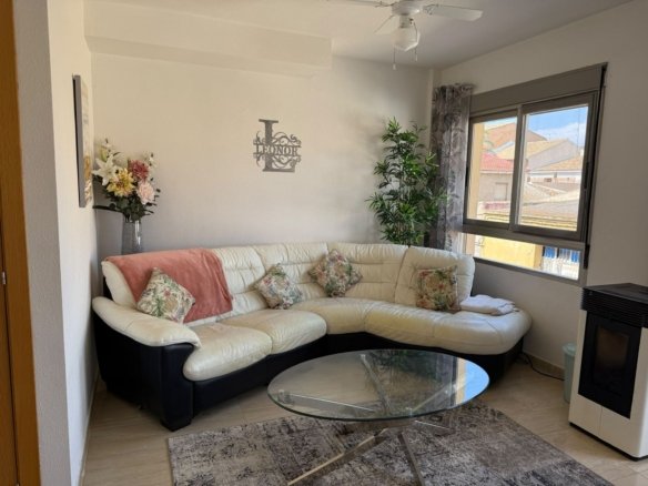 3 Bedroom 2 Bathroom Townhouse in Pinoso - Caza De Casa