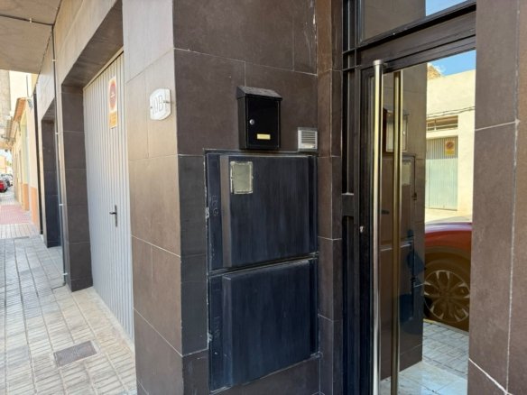 3 Bedroom 2 Bathroom Townhouse in Pinoso - Caza De Casa