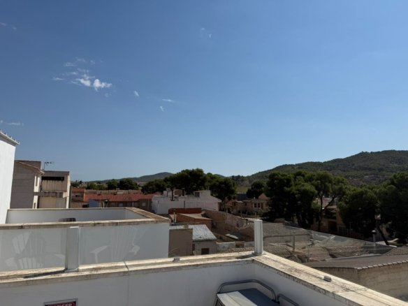 3 Bedroom 2 Bathroom Townhouse in Pinoso - Caza De Casa