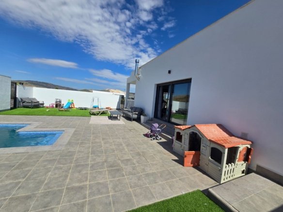 3 Bedroom 2 Bathroom Detached Villa in Cañada de la Leña - Caza De Casa