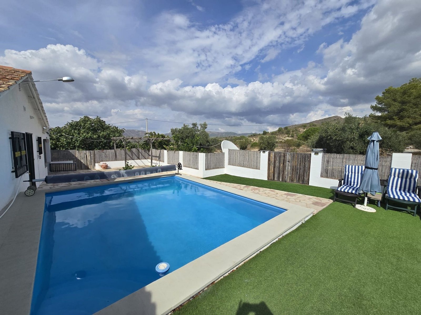 3 Bedroom 3 Bathroom Detached Villa in Sax - Caza De Casa