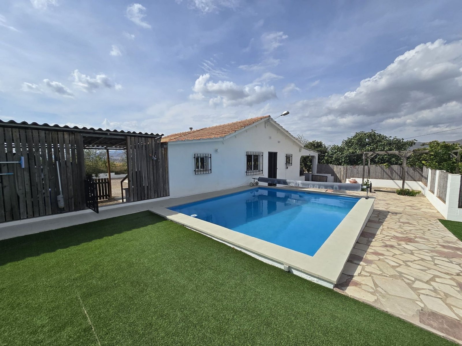 3 Bedroom 3 Bathroom Detached Villa in Sax - Caza De Casa