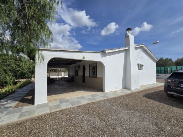3 Bedroom 3 Bathroom Detached Villa in Sax - Caza De Casa