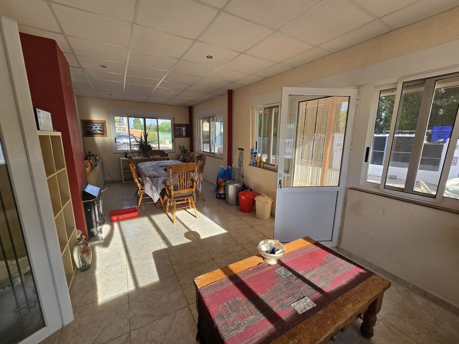 5 Bedroom 3 Bathroom Detached Villa in Villena - Caza De Casa