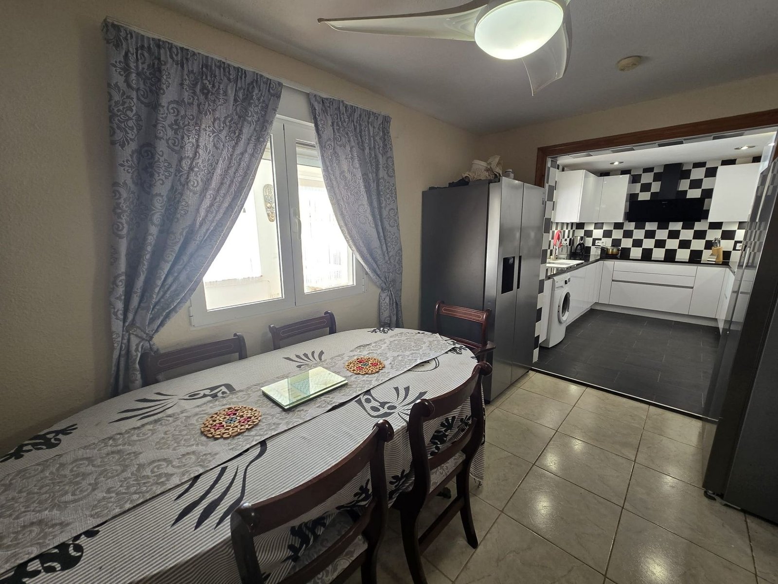 5 Bedroom 3 Bathroom Detached Villa in Villena - Caza De Casa