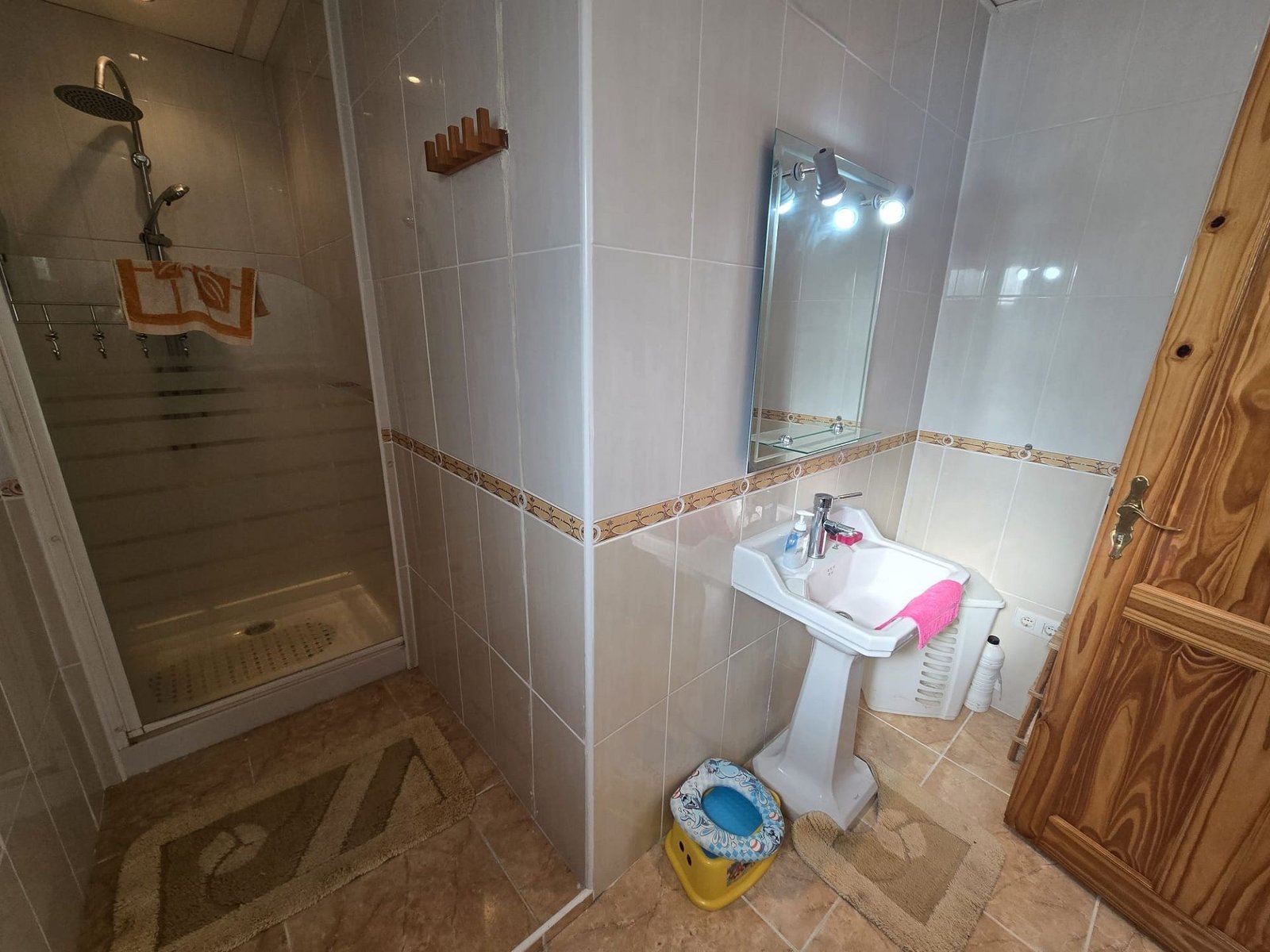 5 Bedroom 3 Bathroom Detached Villa in Villena - Caza De Casa