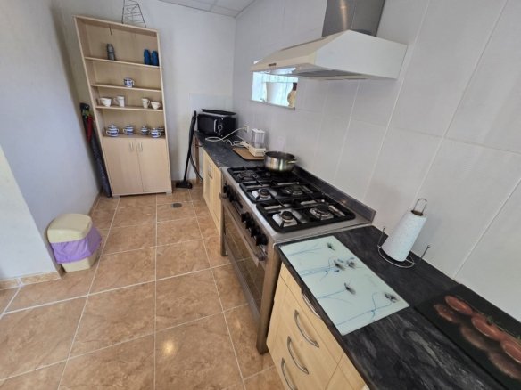 5 Bedroom 3 Bathroom Detached Villa in Villena - Caza De Casa