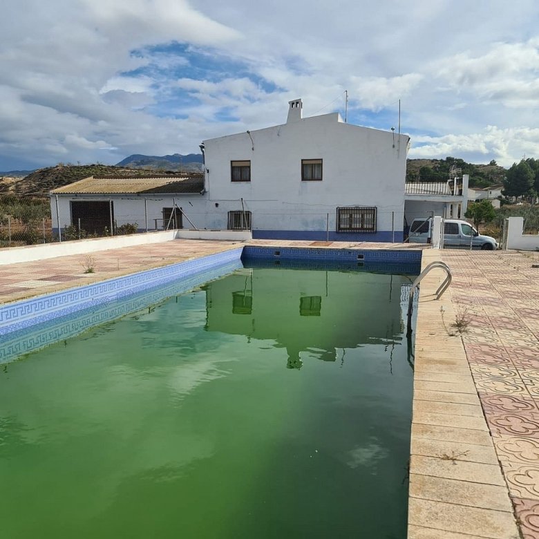 4 Bedroom 2 Bathroom Country house in Sax - Caza De Casa