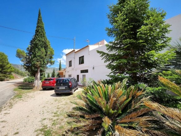 10 Bedroom 6 Bathroom Country house in Jalance - Caza De Casa