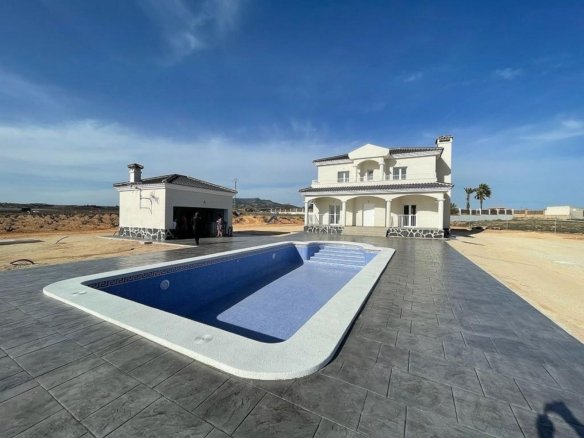 3 Bedroom 2 Bathroom Detached Villa in Pinoso - Caza De Casa