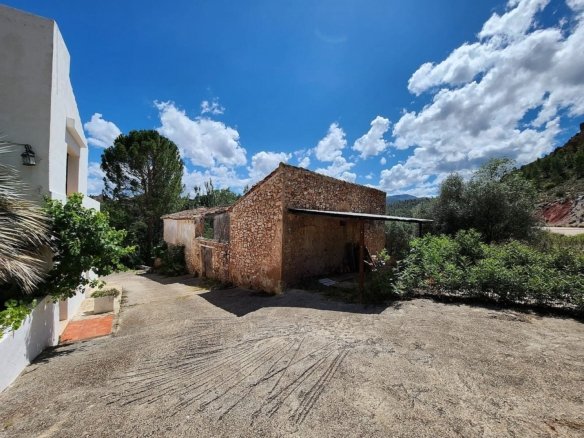 10 Bedroom 6 Bathroom Country house in Jalance - Caza De Casa