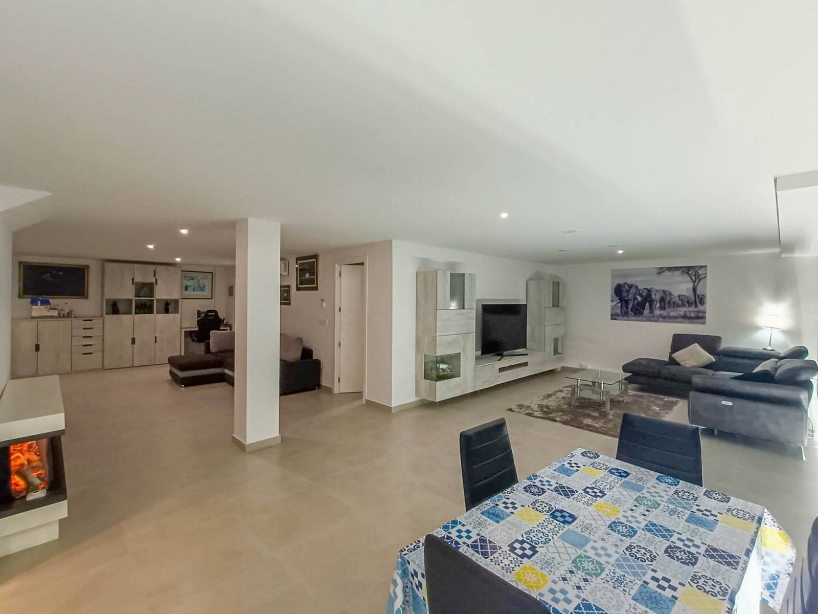 5 Bedroom 4 Bathroom Villa in Rojales - Caza De Casa
